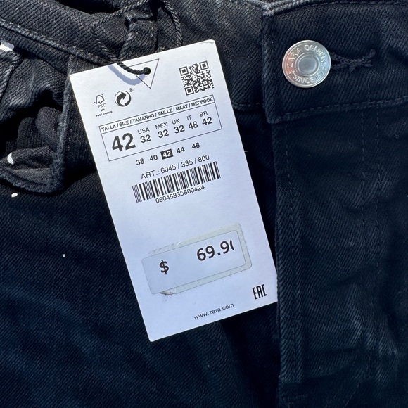 Zara Black Skinny Slimfit Ripped Splattered Jeans and Script Quotes Size 32 New - Picture 8 of 8